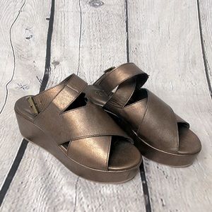 Coconuts by Matisse Metallic Bronze Brown Criss Cross Platform Sandal Size 6